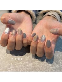 ブルーグレーチェックネイル