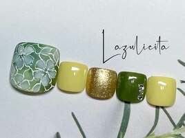 上品な手描きレースフラワー♪