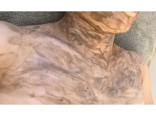 プレジール エテ(plaisir Ete)/首とデコルテ・ハープピーリング