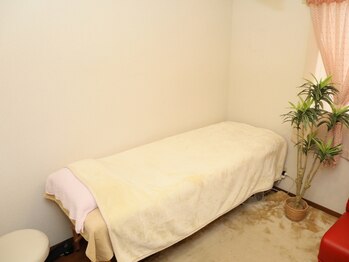 エミーズサロン/1．内観