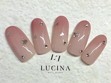 ネイルスタジオ ルキナ(LUCINA)/T-063 きれいめグラデーション
