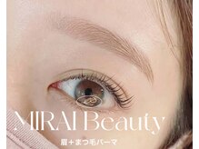 黄金比眉＋まつ毛パーマのセットメニューが人気♪