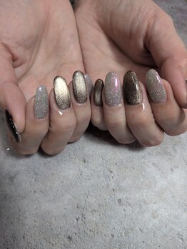 A'laise Nail【パラジェル/フィルイン導入店】/マグネット&フラッシュネイル