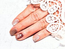 ネイルズアンドビューティー バイ エム(Nails and Beauty by M)/マグネットネイル