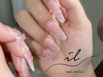 イル 神戸店の写真/10本持ち込みアートし放題が大人気★人気の海外ネイルや推しネイル、韓国ネイルもお任せ◎パーツ込もあり！