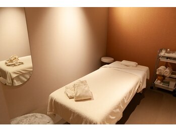 インヤン美容鍼 鍼灸治療院 表参道外苑前院