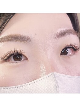 エメル(Emer)/《まつげエクステ》両目160本