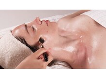 オーガスト(August)/セラピール