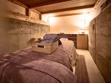 ハーブピーリングに高濃度ビタミンや再生因子/NMNなどを配合☆