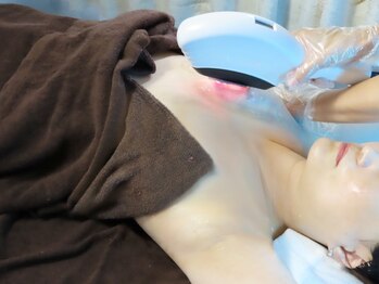 ユティル(Utile)の写真/【最先端★光豊胸】マッサージ不要＆直後から効果実感！ふっくら理想のバストへ導く集中ケア♪
