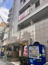 デイジー(Daisy)/右手に見える青の自販機が目印★