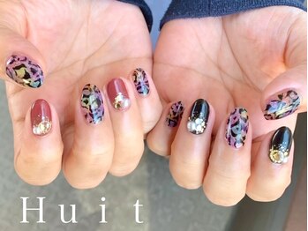 ユイット(Huit)/