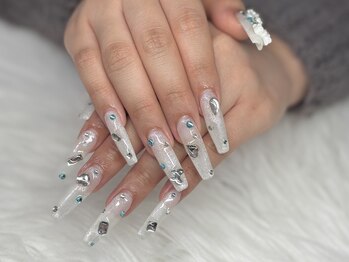 アネラ(ANERA)/宝石ネイル