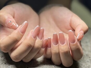 mau nail to skin　ワンカラー/マグネット/フィルイン【マウネイル】の写真/≪東大阪｜瓢箪山≫あなたの理想のお手元に◇迷った際にはサンプルの中から気に入ったデザインを選べます♪