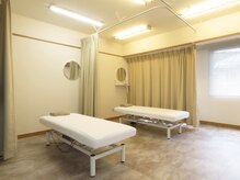エモアメディカル整体院 麻布十番(Emoaメディカル整体院)の雰囲気（清潔感のある院内 カーテンでの個室空間　麻布十番/整体/小顔/）