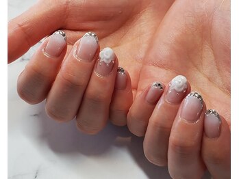 ネイルサロンブラン(nail salon BLANC)/バラとホワイトガラスフレンチ