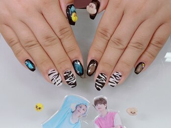 ネイル ファンシーファング(nail_fancy_fang)/Y2K 推しネイル
