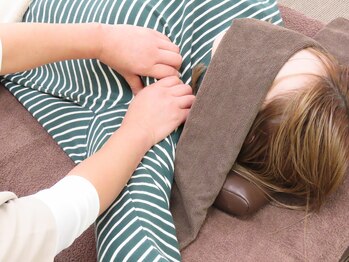 整体院 一歩(ippo)/巻き肩＆猫背もお任せ！