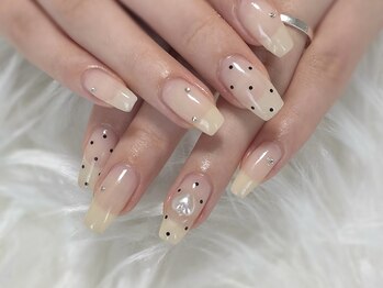 ヴェリタネイル(Verita nail)/ドットデザイン