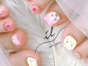 イル 神戸店の写真/フットネイルが人気★マグネット・フラッシュ・ミラーやデザインサンプルも豊富◎『見せたくなる足元』に！