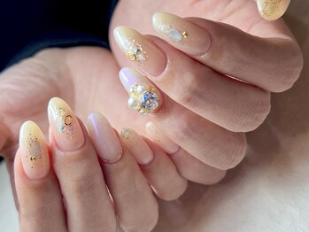 3Dビジューニュアンスネイル