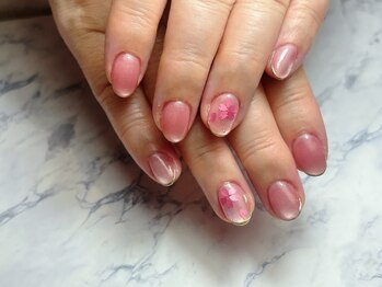 ヘアーアンドネイル ルシア(Hair&Nail Lucia)/マグネット桜ネイル