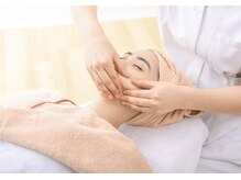 らたす(Ra+)/小顔エステ ６0分 ¥6600