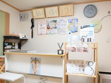 カナリアはり きゅう整骨院の雰囲気（白や緑をベースに落ち着いた優しい雰囲気が魅力！！）