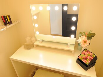 リリー(Lily)/◆メイクブース◆