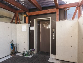 サラモ(Sa La Mo)/エレベーター