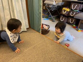 子育てママの整体サロン/施術中のお子様の様子