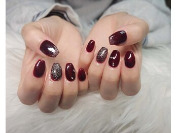 ビュービー ネイル(Beaubie Nail)/持ち込みデザイン　パラジェル可