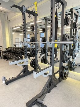 エボ パーソナルトレーニングジム 吹上店(E.V.O)/とにかく痩せる!筋力UP!