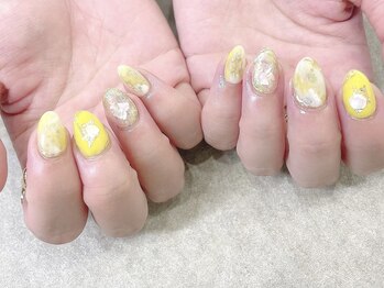 プライズアイリス アイラッシュ 池袋東口店(prize Iris eyelash)/イエローニュアンスネイル♪