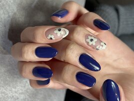 大人シンプルネイル