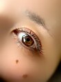 ラナ(Lana) eyelash parm目尻を流す流し目デザイン