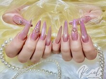璃凰 名古屋新栄店の雰囲気（美しいフォルムで長持ちする，簡単施術のチップ長さ出し）
