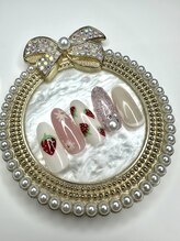 ブリリアント/苺ネイル