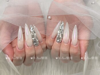 エムプラスネイル 新宿(M+Nail)/長さ出し★持ち込み