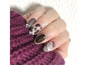 リーヴェ(Riebe)/チョコネイル