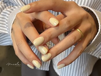 ミエレ(miele)/こっくりアイボリーワンカラー