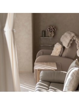 イリス 博多店(IRIS.)/booth.