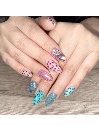 個性派ギャルネイル