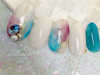 春、ビジューネイル