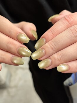 リリ ネイルアンドアイラッシュ(LiRi nail&eyelash)/みどりマグネット