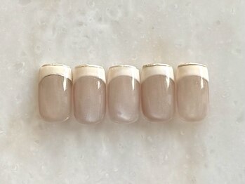 ネイルサロン ブランロール 三軒茶屋店(Blanl'or)/マグネット×フレンチ