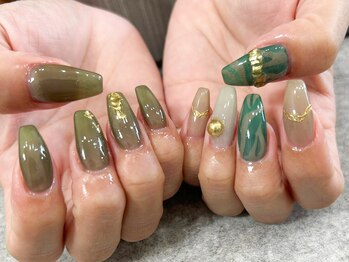 テラス(TERRACE)/アシンメトリーネイル