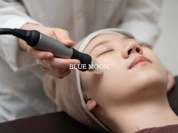 ブルームーン(BLUE MOON)の写真/【医療提携ならではの効果実感】当店人気No.1!毛穴ケア特化の極上フェイシャルでツルっと輝く美肌へ♪