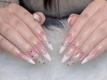 サリーネイルラボ(Sully Nail Lab)/ドットネイル