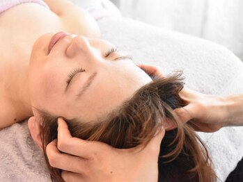 ソルナ(SOLUNA)/ドライヘッドスパ★頭のコリ解消